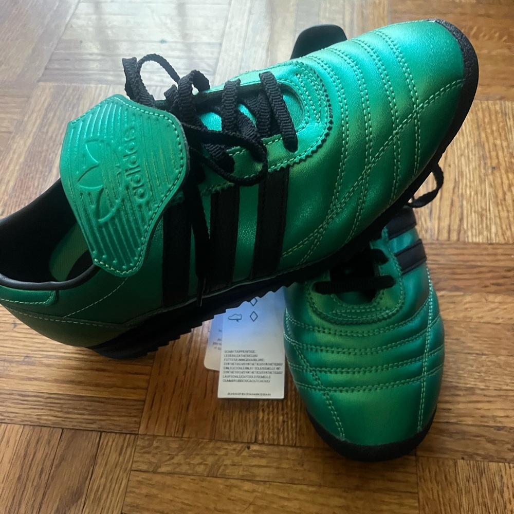 adidas SL 72 OG sneakers metallic green. Womens US 6